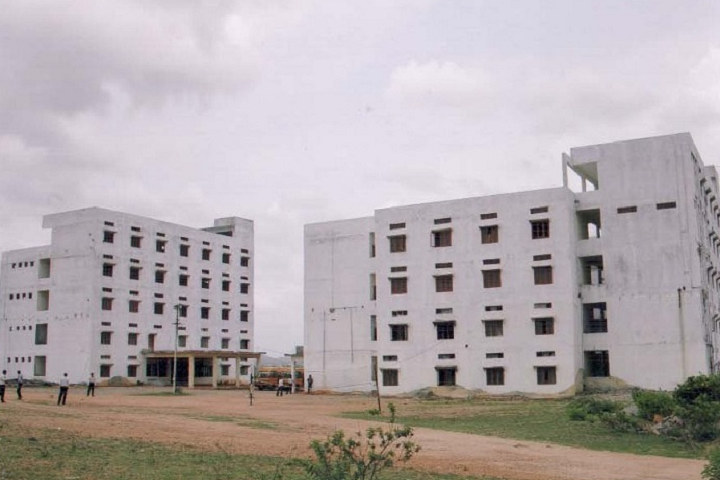 https://cache.careers360.mobi/media/colleges/social-media/media-gallery/3058/2019/3/30/College Building View of SLCS Institute of Engineering and Technology Hyderabad_Campus-View.jpg